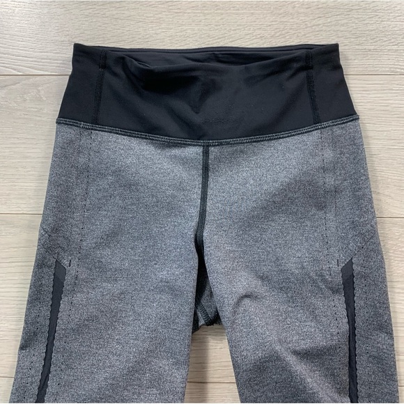 Lululemon Smooth Stride Crop Leggings Heathered Black - Picture 7 of 16